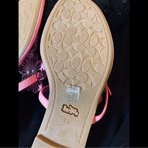Coach Julia Tea Rose Sandals NWOT - Picture 10 of 13